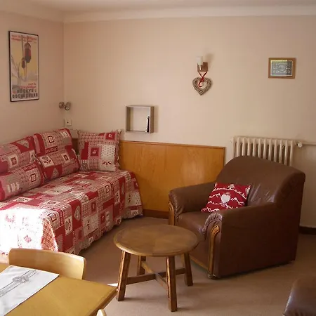 Gentianes Avec Balcon Pour 4p *